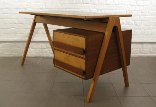 Robin Day, Hillestak Desk, 1950